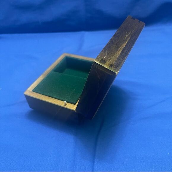 Vintage Jewelry musical box - Picture 4 of 6